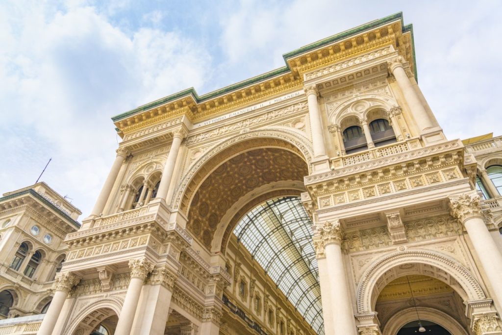 Things to see and do in Milan - galleria VE